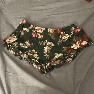 Ambiance (S) Green and Floral Shorts w/ Ruffle Ends